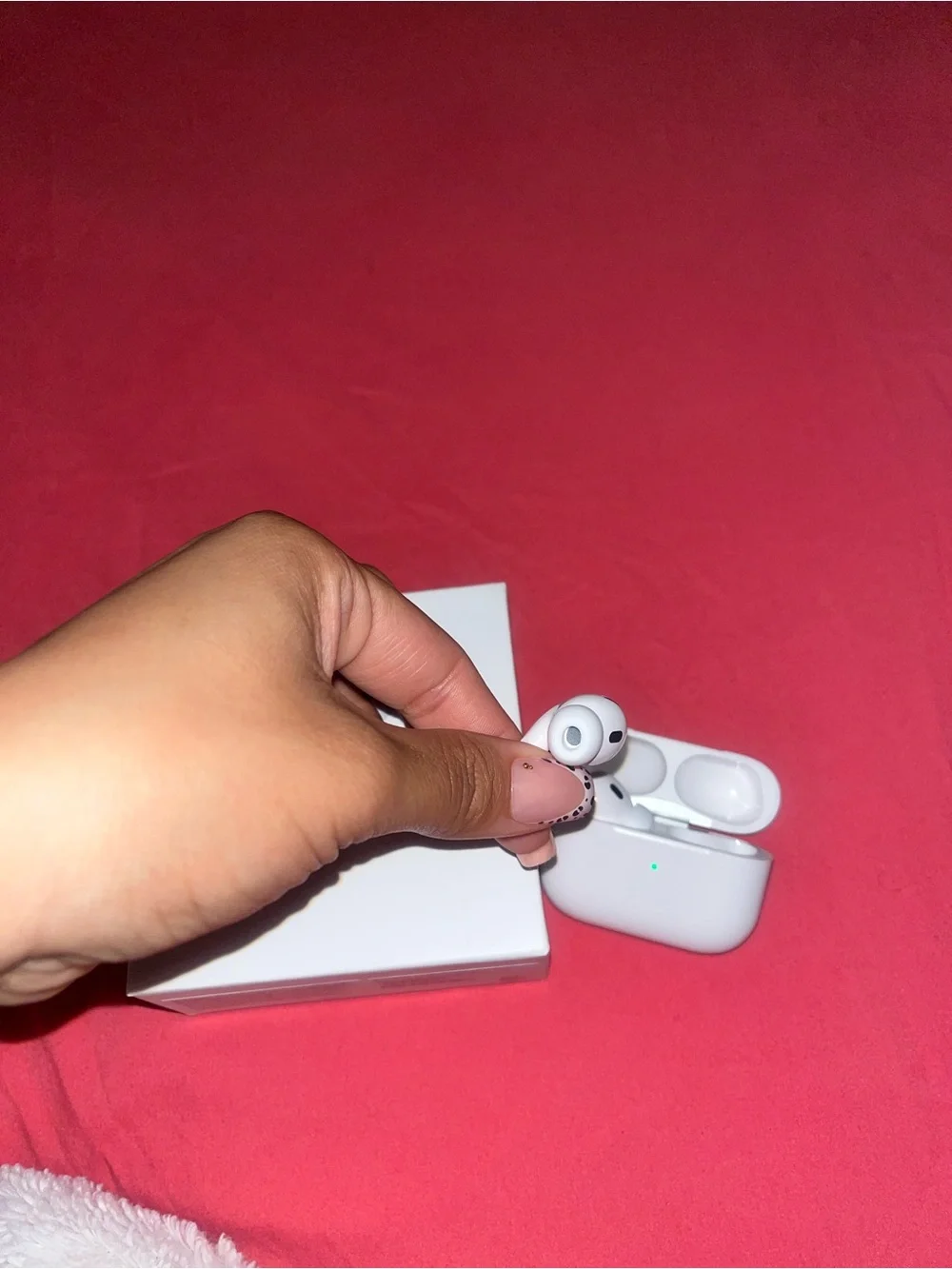 Apple White AirPods Pro with Charging Case